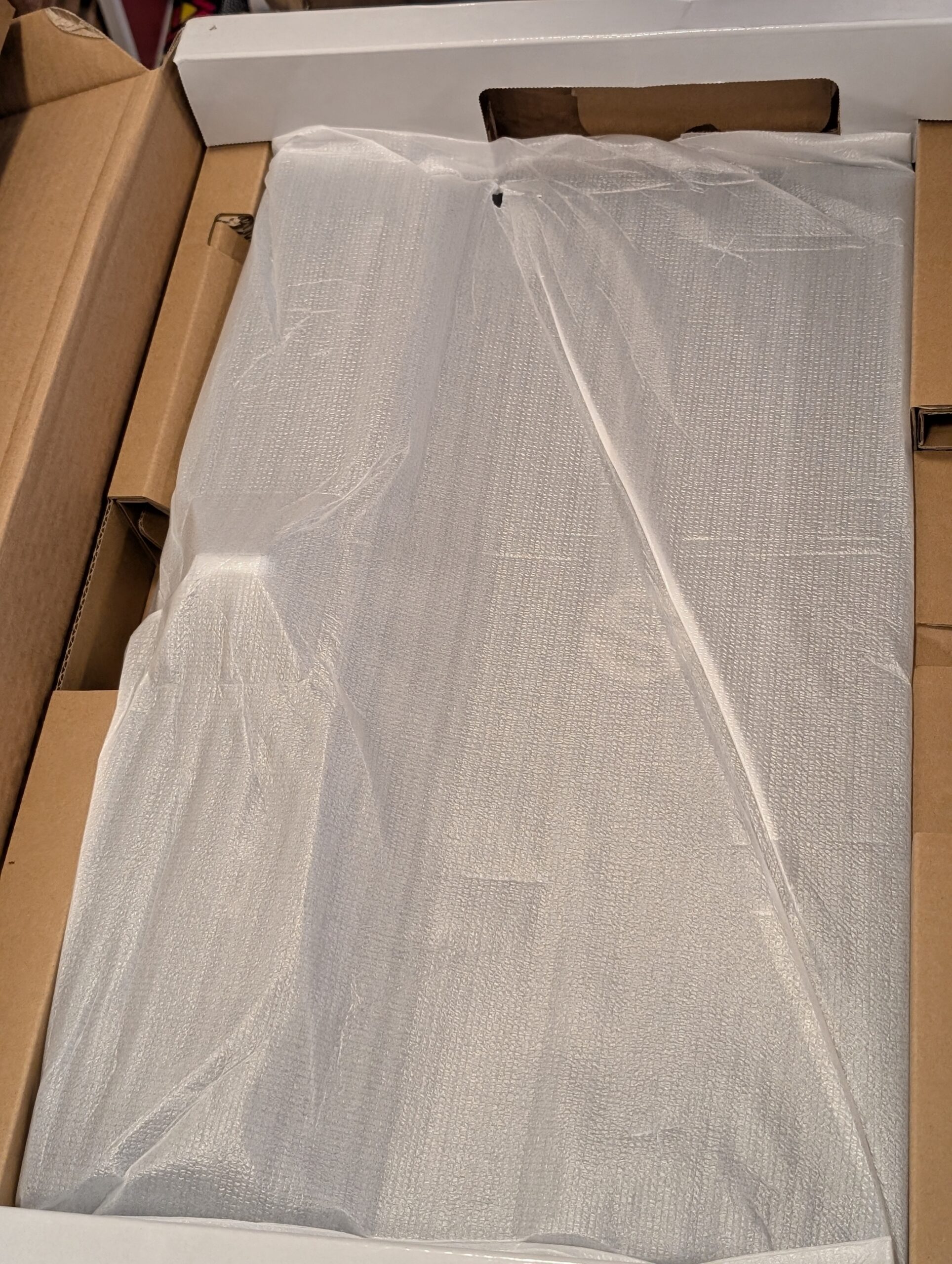Moniteur d'Ecran HP 524sf 24 pouces Benin|Cotonou Moniteur d'Ecran HP 524sf 24 pouces Benin|Cotonou