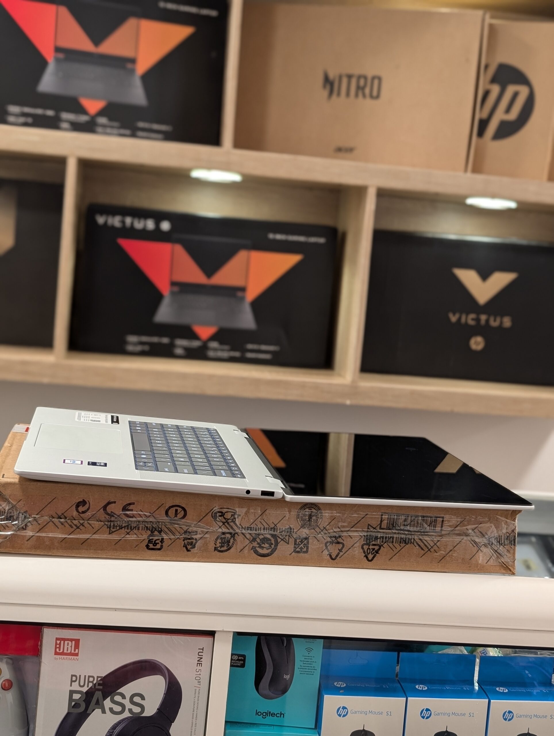 PC HP Envy x360 16-ac0023dx Core Ultra 7 155U Benin|Cotonou PC HP Envy x360 16-ac0023dx Core Ultra 7 155U Benin|Cotonou