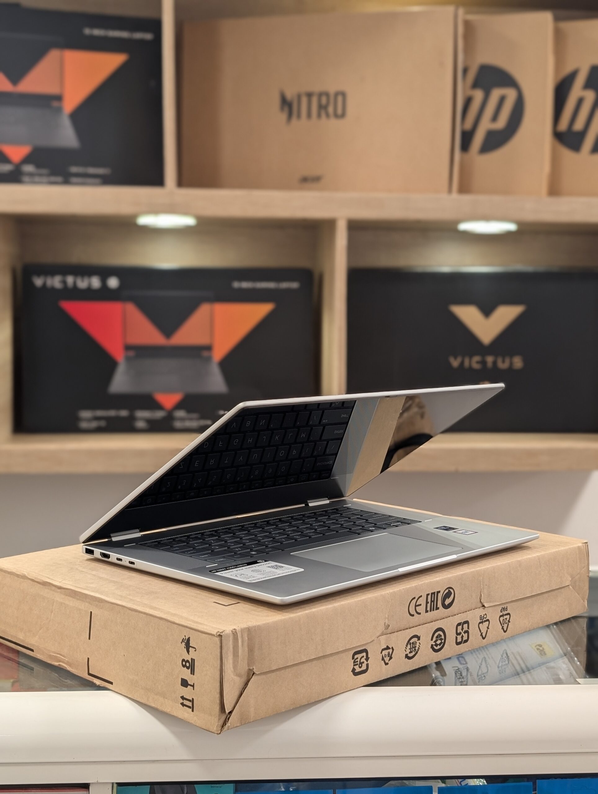 PC HP Envy x360 16-ac0023dx Core Ultra 7 155U Benin|Cotonou PC HP Envy x360 16-ac0023dx Core Ultra 7 155U Benin|Cotonou
