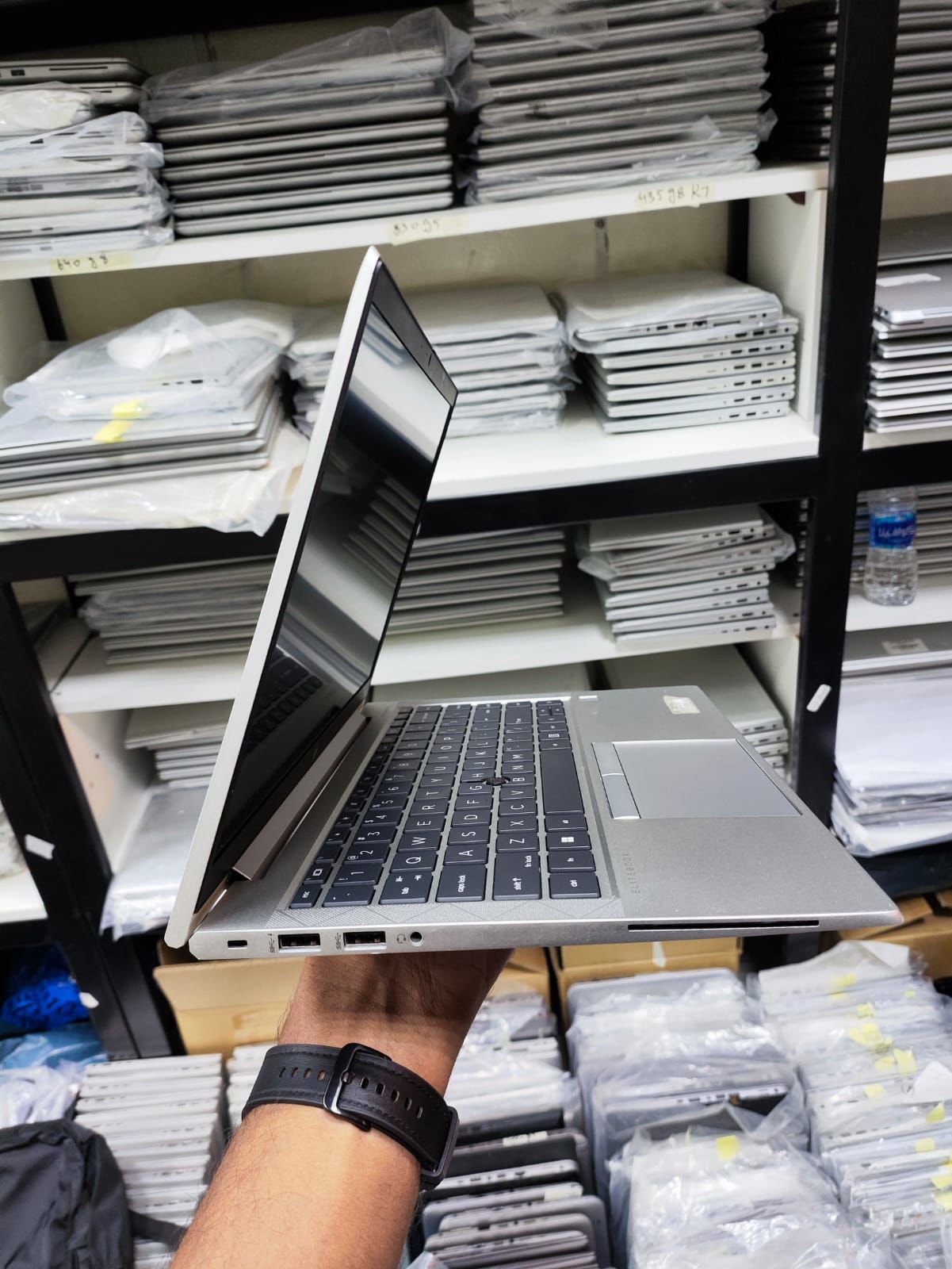 PC HP EliteBook 840 G8 Core i7 11 th Gen Benin|Cotonou PC HP EliteBook 840 G8 Core i7 11 th Gen Benin|Cotonou