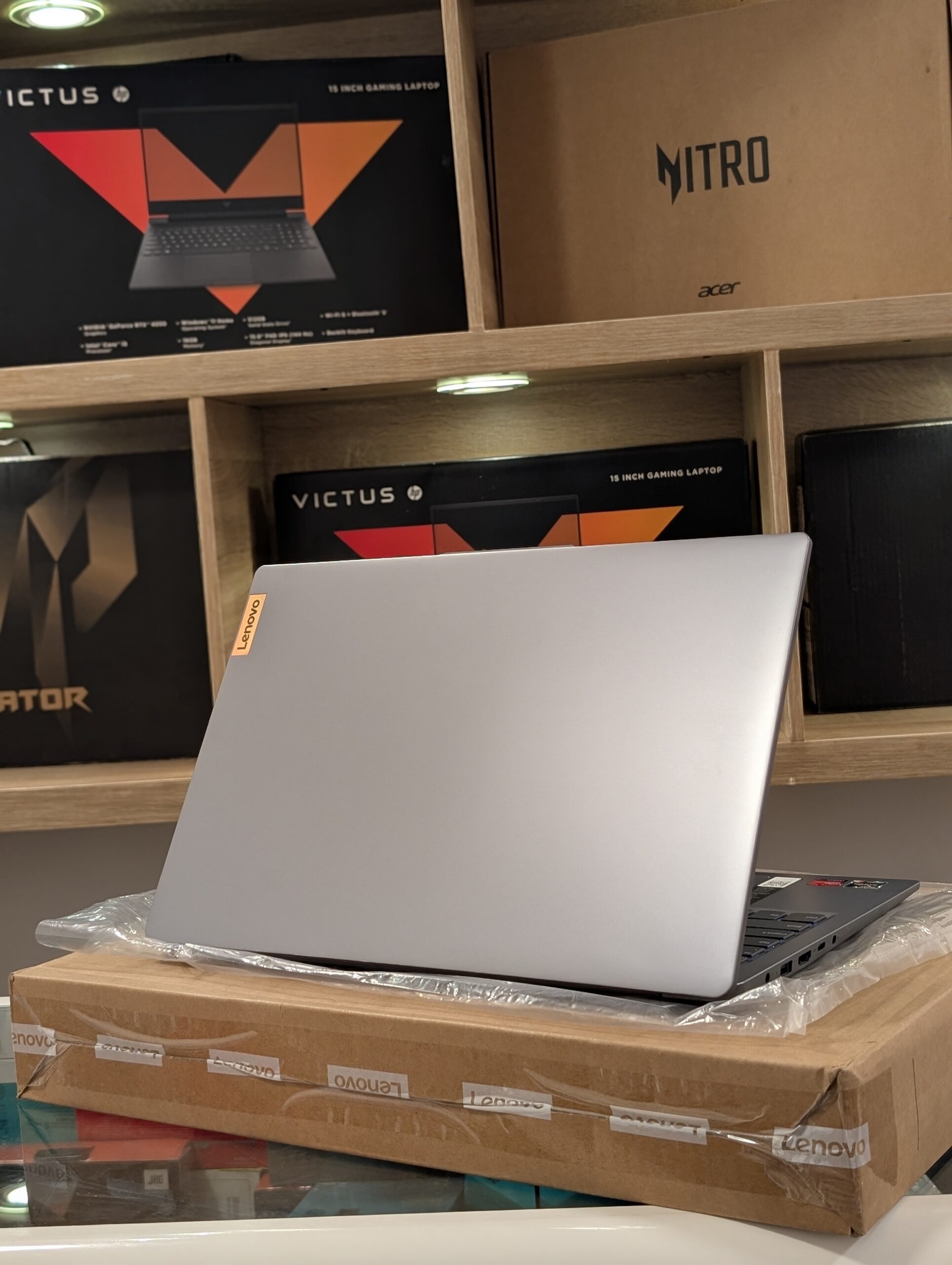 Lenovo IdeaPad Slim 3 Ryzen 5 4600H 02GB Bénin|Cotonou Lenovo IdeaPad Slim 3 Ryzen 5 4600H 02GB Bénin|Cotonou