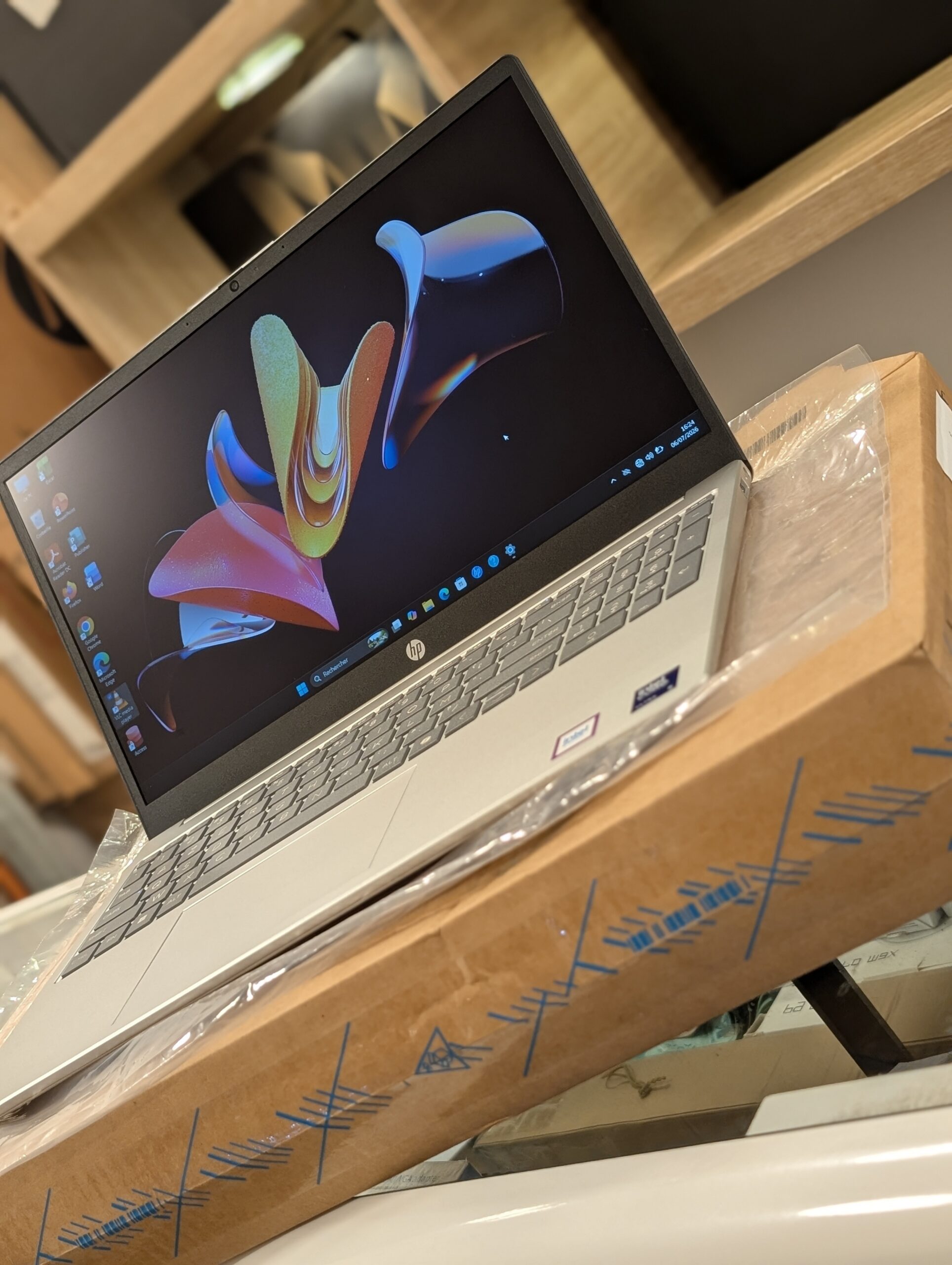 PC HP ProBook 460 G11 Core Ultra 5 125U Bénin|Cotonou PC HP ProBook 460 G11 Core Ultra 5 125U Bénin|Cotonou