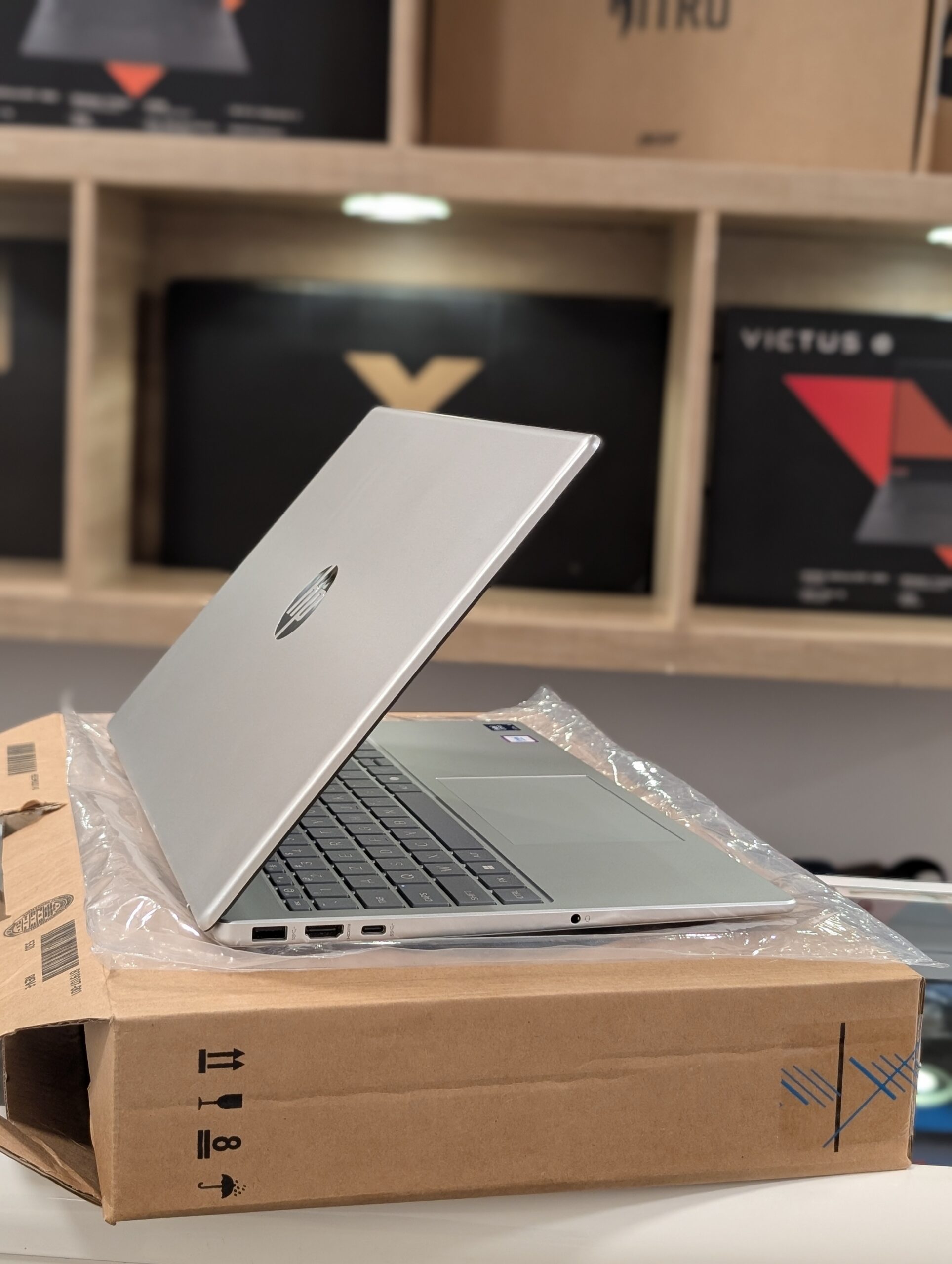 PC HP ProBook 460 G11 Core Ultra 5 125U Bénin|Cotonou PC HP ProBook 460 G11 Core Ultra 5 125U Bénin|Cotonou