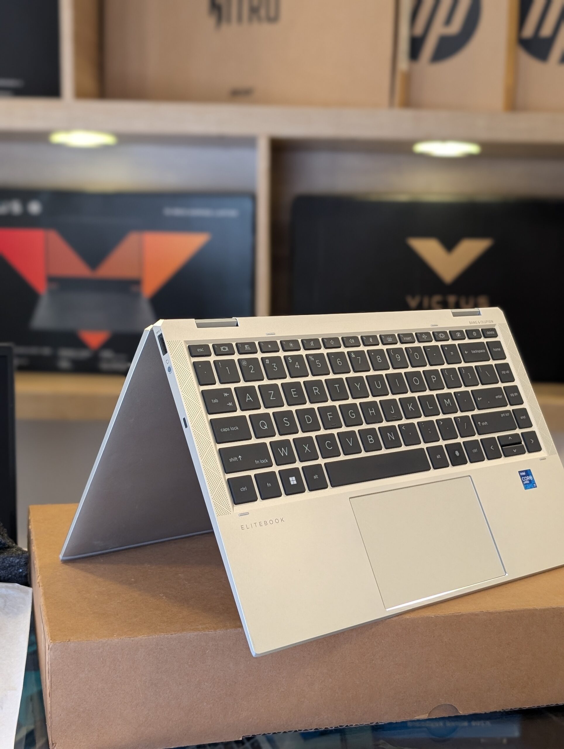 HP EliteBook 1040 G8 x360 Core i7 11 th Gen Bénin|Cotonou HP EliteBook 1040 G8 x360 Core i7 11 th Gen Bénin|Cotonou